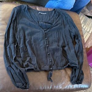 Abercrombie Cropped Black Button-Up Blouse